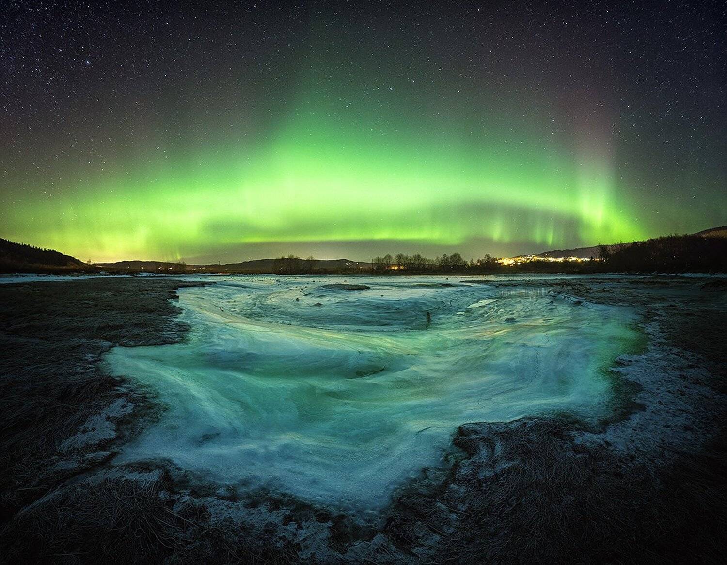 Dreamy winter night. Автор: Adrian Szatewicz winter,north lights,aurora,borealis,scandinavia,north,norway,norwegian,ice,frozen,sky,night sky,night photo,astronomy,, Adrian Szatewicz