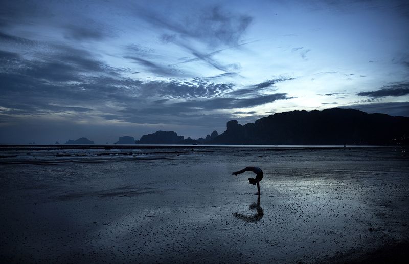 гимнастка, спортзал, море, таиланд, краби Идеальный спортзал...photo preview