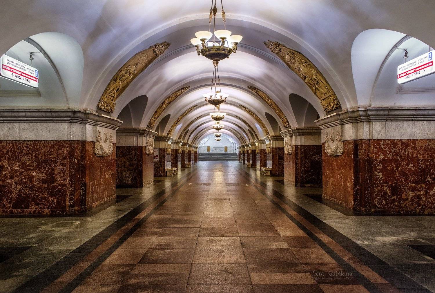 Автор: Вера Калинкина метро, Вера Калинкина