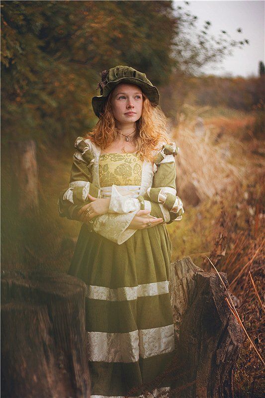 девушка, осень, 2010 Тимаphoto preview