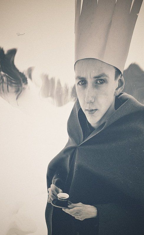 король, сюрреализм King of wonderlandphoto preview