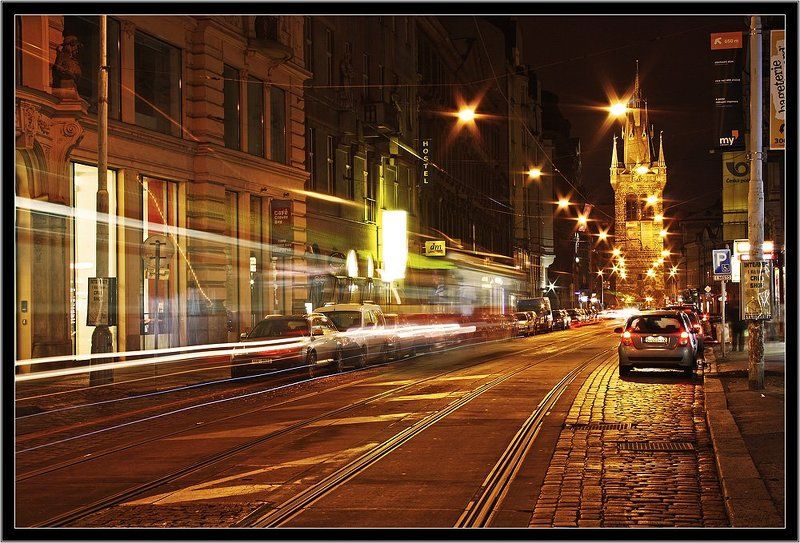ночной, город, прага Сверхскоростной трамвайphoto preview