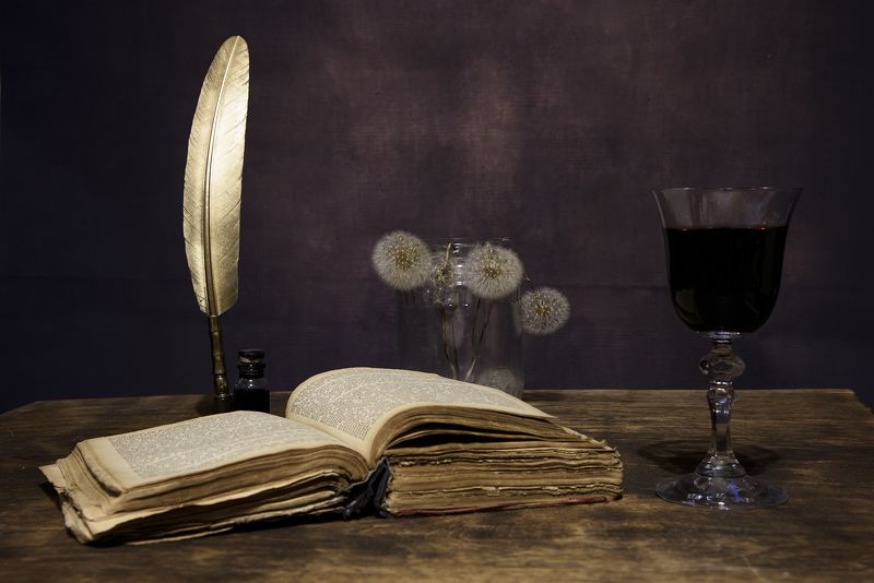 книга, старая книга, одуванчики, перо, чернила, знание Старая книгаphoto preview