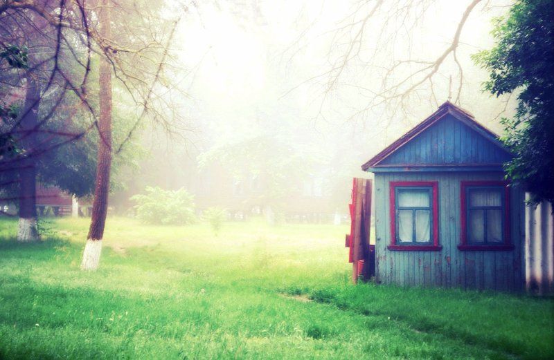 домик, туман, раннее утроphoto preview