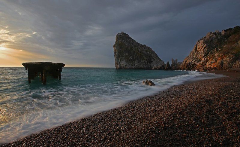 крым, вода, море, берег, скалы, симеиз, галька, свет, утро, рассвет, небо, облака, пейзаж, Утро.photo preview