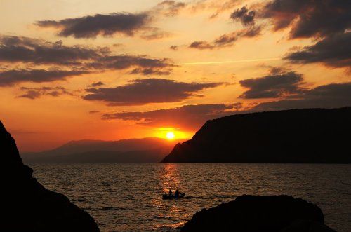 Двое в лодке, не считая заката