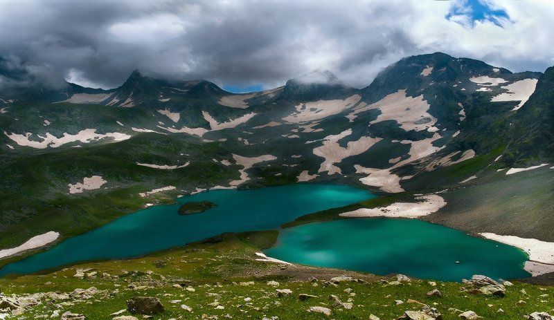 ГДЕ-ТО В ГОРАХ КАВКАЗАphoto preview