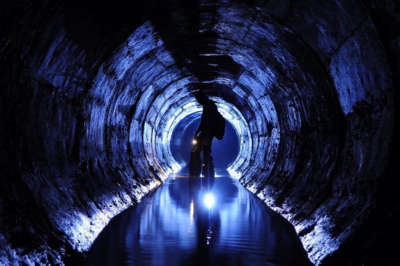 diggers, underground photo preview