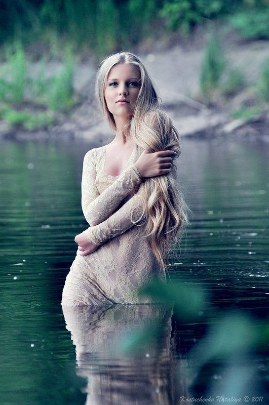 портрет, девушка, вода Водянаяphoto preview