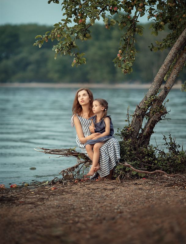 семейная фотография В тишинеphoto preview