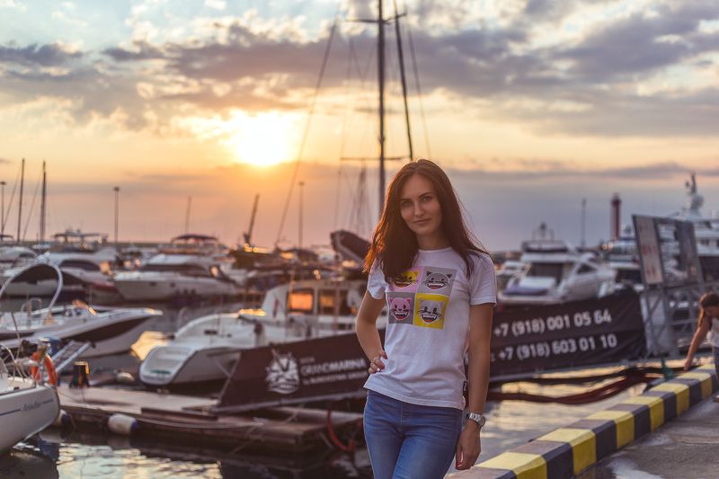 Прогулка летним вечеромphoto preview