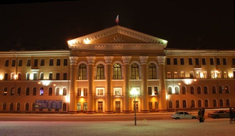 томск, город, ночь ТУСУР. Парадный портретphoto preview