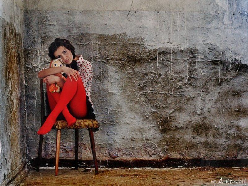 одиночество, печаль, solitude, девушка, стена, кукла, стул Слышишь,  я с тобой....photo preview