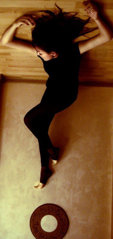 по ногамphoto preview