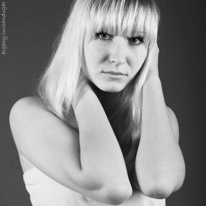 ***. Автор: Евгений Лувсандугар девушка, взгляд, глаза, Евгений Лувсандугар