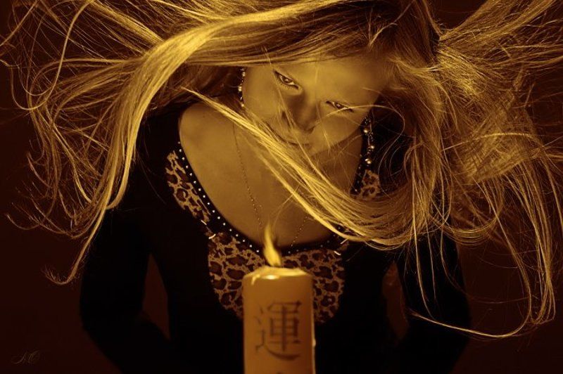 свеча, воздух, судьба Поколдовать...photo preview