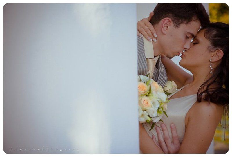 .anatomy of kissphoto preview