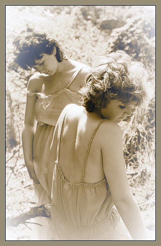 девушки, подруги, утро Подругиphoto preview