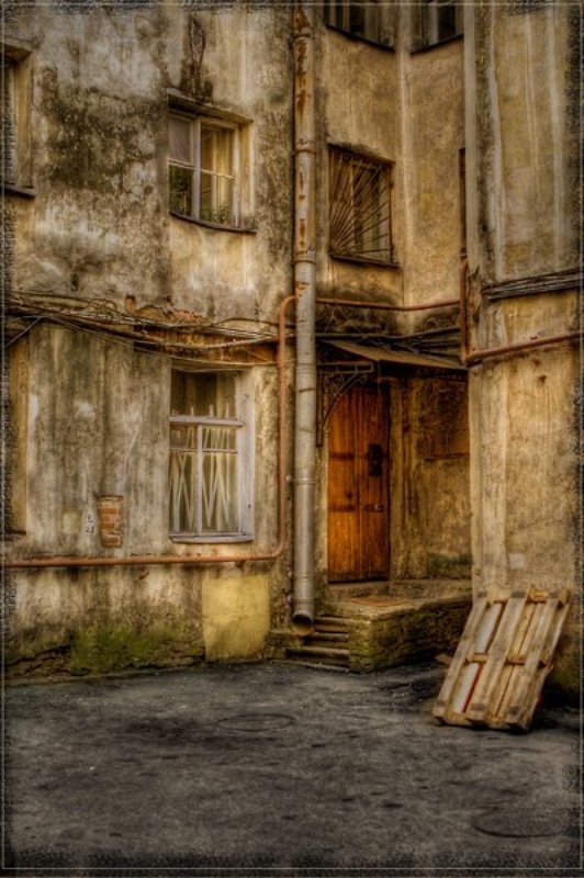 Двор города Питераphoto preview