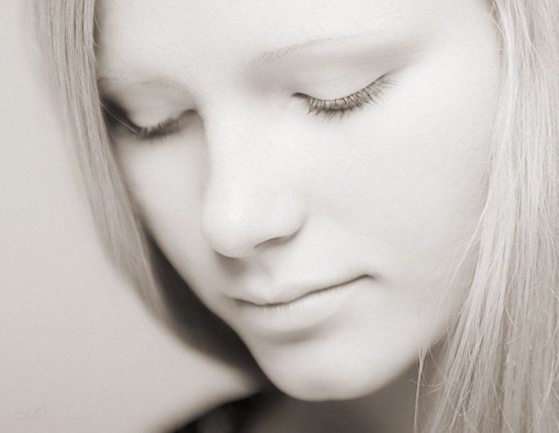 портрет, нежность Нежностьphoto preview