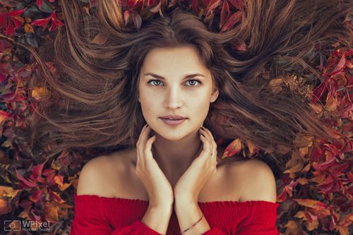 women by wpixel (More Than Beauty)