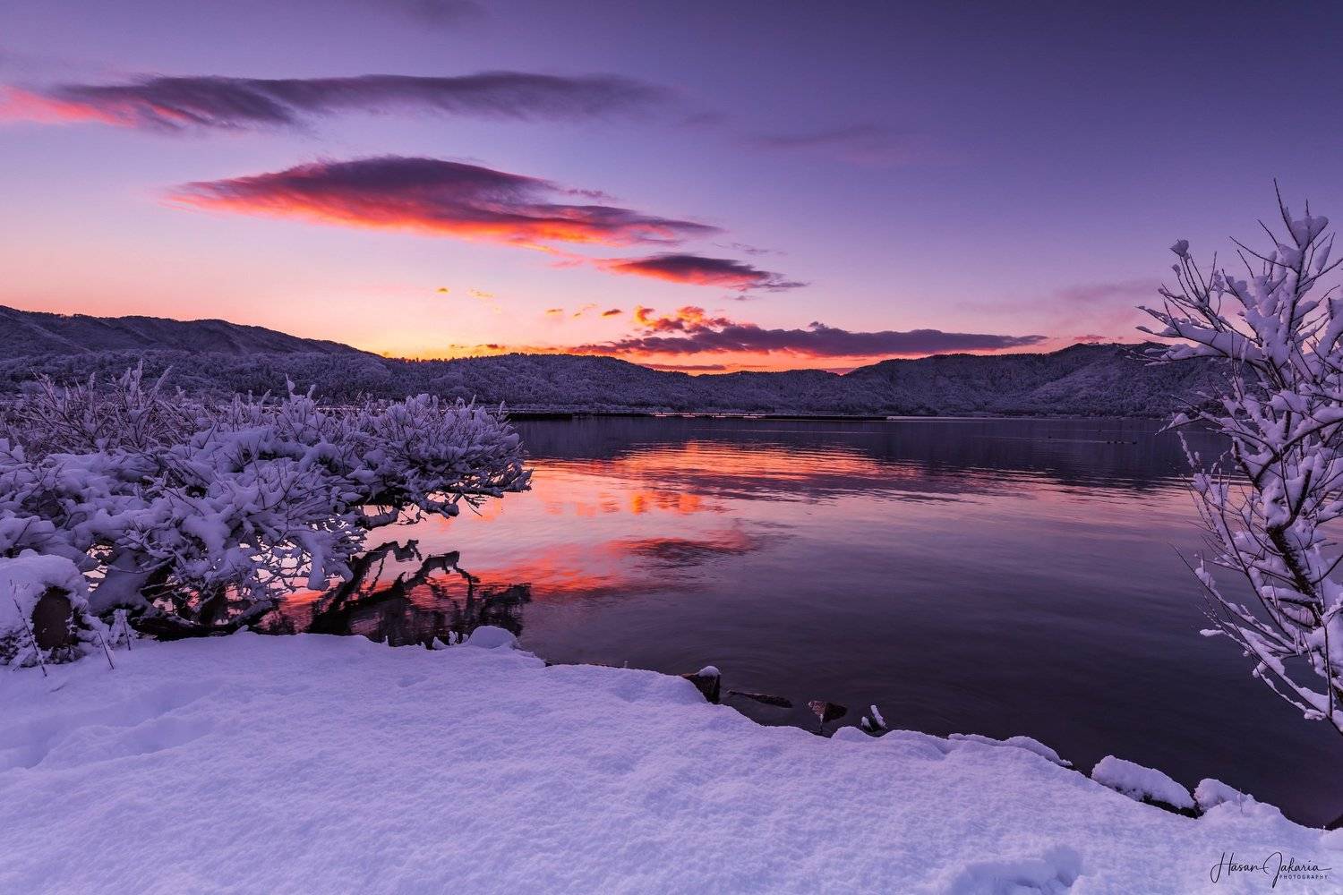 Winter Morning. Автор: Hasan Jakaria winter snow morning lake landscape shiga japan, Hasan Jakaria