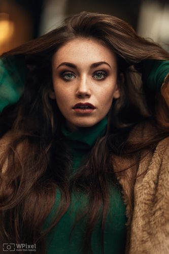 women by wpixel (More Than Beauty)