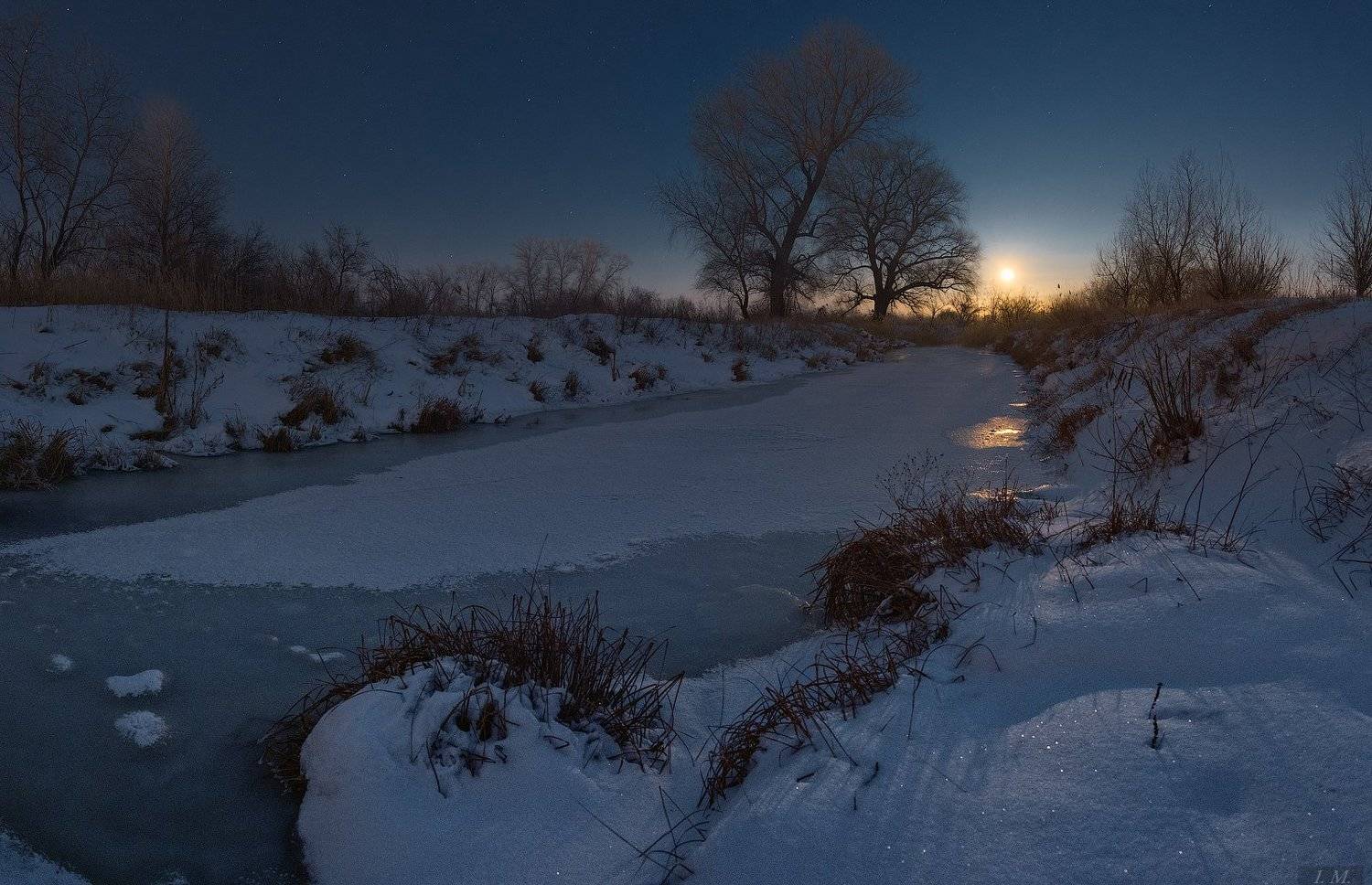 магия лунной ночи ... Автор: Ivan Maljarenko ночь, ночная съемка, небо, луна, зима, мороз, снег, звезды, звездное небо, речка, деревья, пейзаж, ночной пейзаж, starry sky, night, winter, moon, moonrise, light, nightscape, night photography, river, frozen, moonlight, magic, Ivan Maljarenko