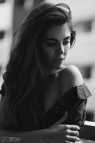 women by wpixel (More Than Beauty)
