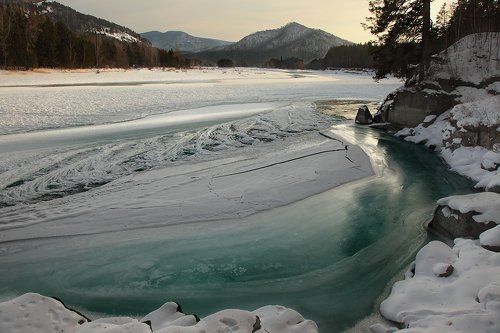Катунь. Укутываясь тёплым одеялом до весны.