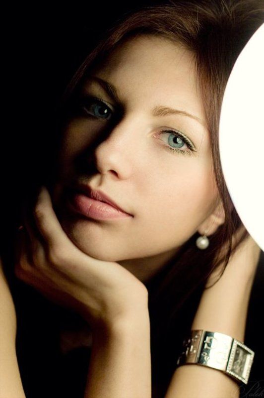 надя, девушка, moon moon in her eyesphoto preview