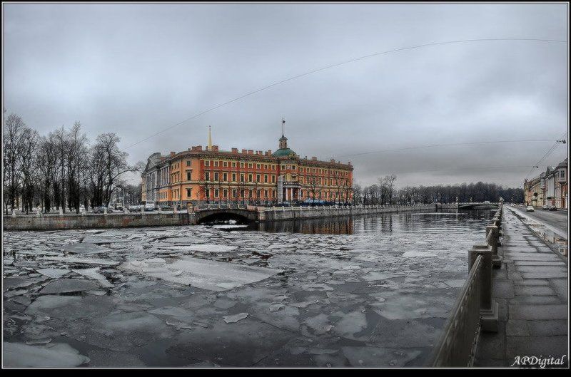 питер инженерный замок Инженерный замок в пасмурную зимнюю погодуphoto preview