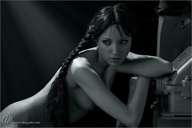 ню,девушка,sirenia,подземелье Леди подземелья ...photo preview