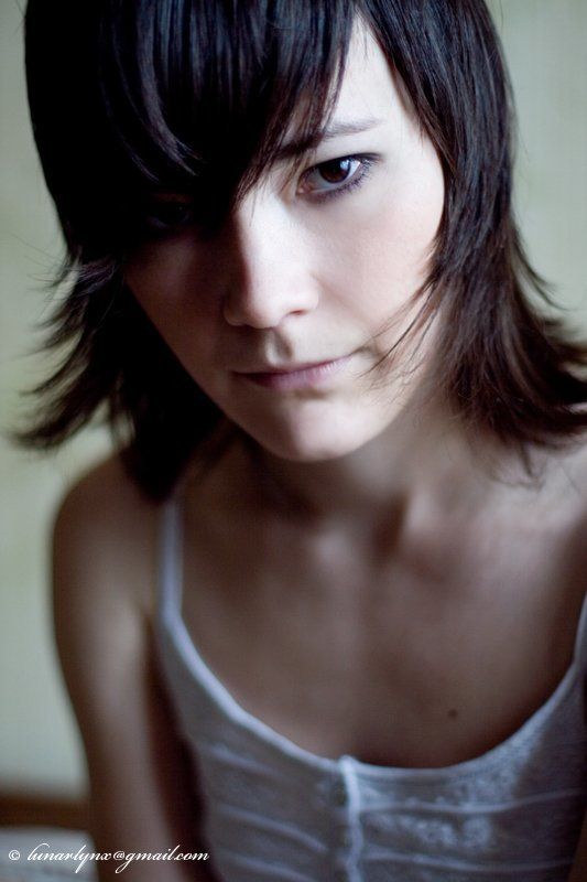 девушка, портрет, чувства Ты все еще в чем-то уверен?...photo preview