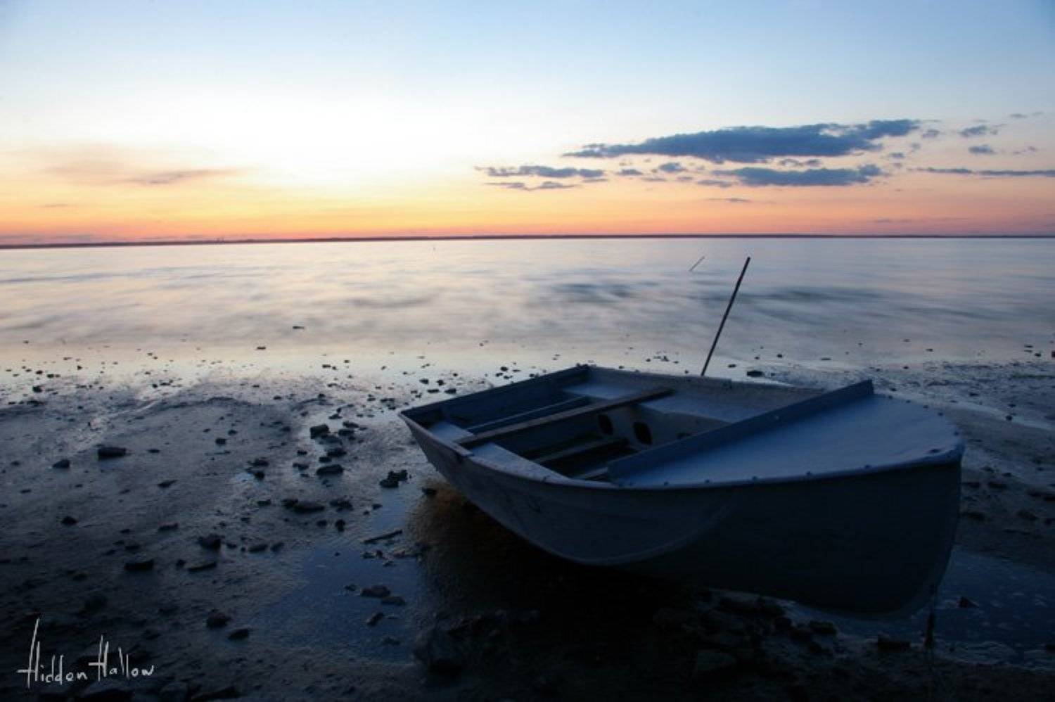 Another Day's End. Автор: Кирилл Кириллов лодка берег озеро закат небо вода, Кирилл Кириллов