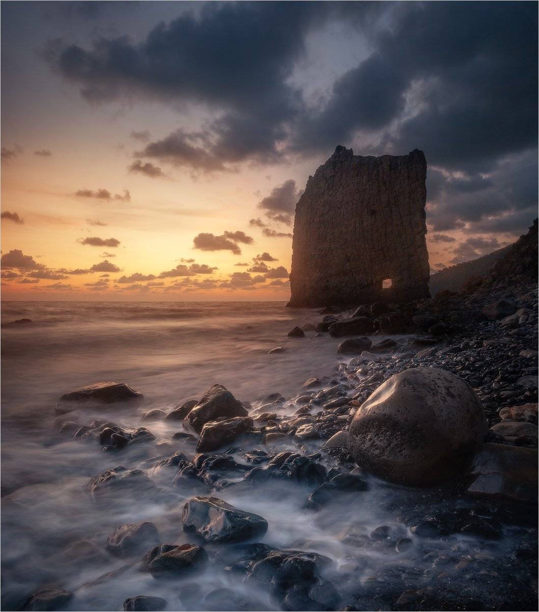 Парус на закате. Автор: Михаил Гапонов , Михаил Гапонов