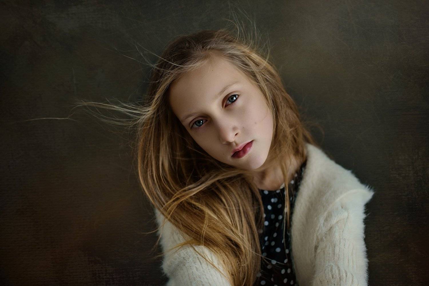 Автор: Anna Ścigaj girl, portrait, eyes, look,, Anna Ścigaj