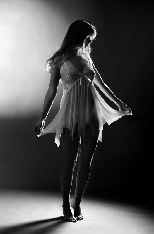 girl, model, night, beauty, hair, legs, fashion, emotive, backlight, sexy, transparent, monochrome, Night Beautyphoto preview