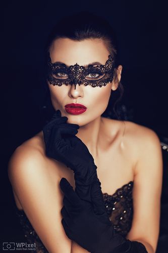 women by wpixel (More Than Beauty)