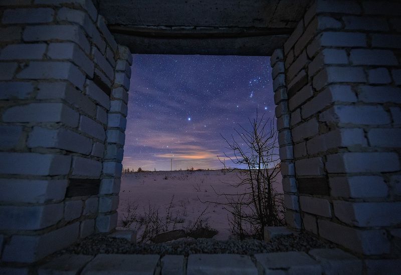 Взгляд изнутри и снаружиphoto preview