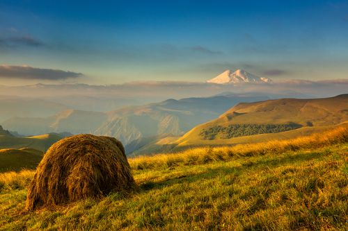 Пейзаж с Эльбрусом