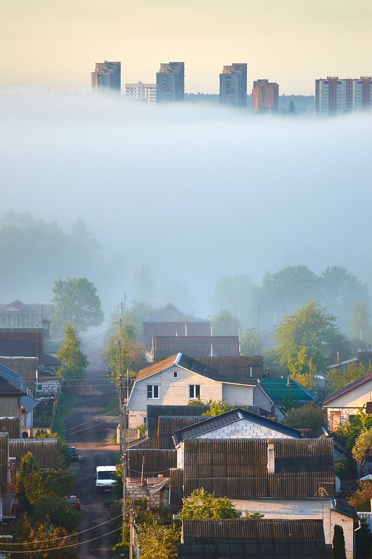город, утро, туман, рассвет Культурные слоиphoto preview