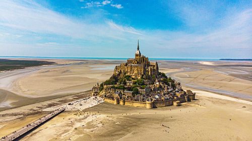 [le mont-saint-michel fly mode]