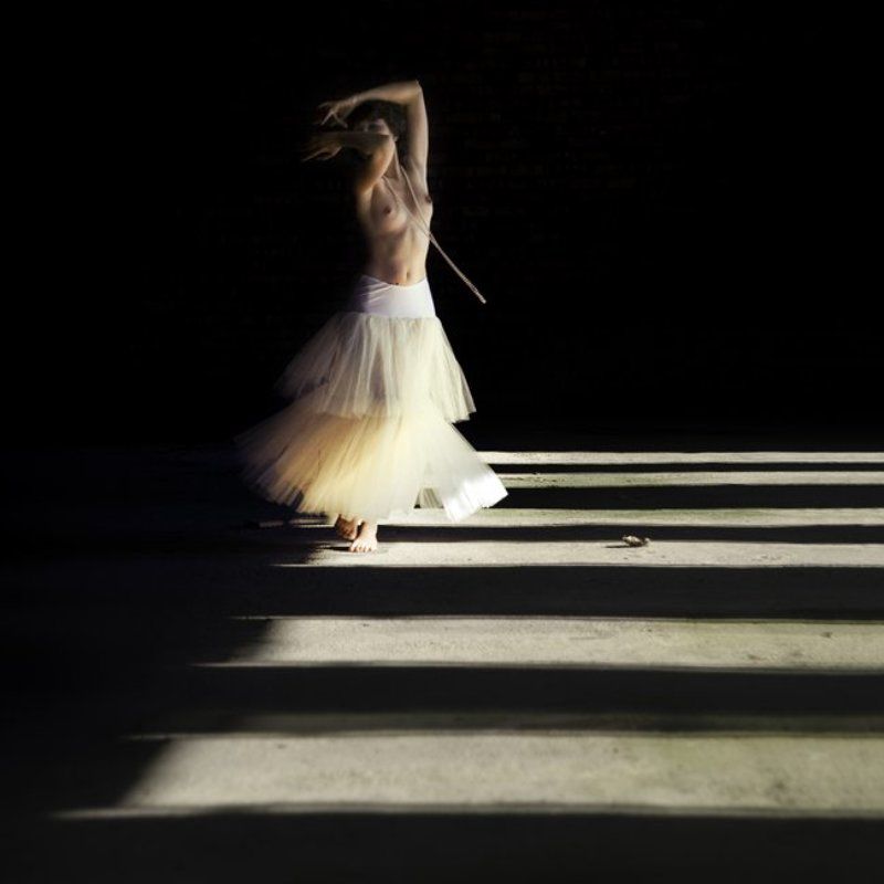 to play the piano..,photo preview