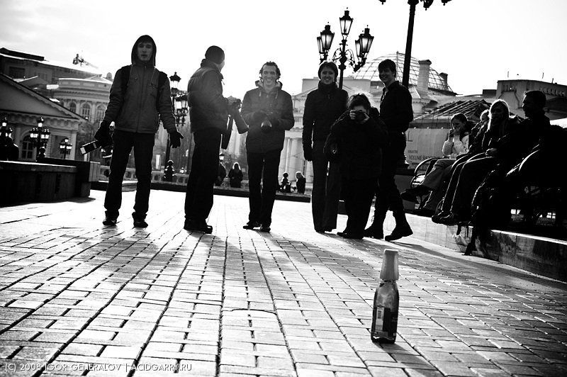 бутылка город манеж москва люди тусовка ...и бутылка рома (с)photo preview