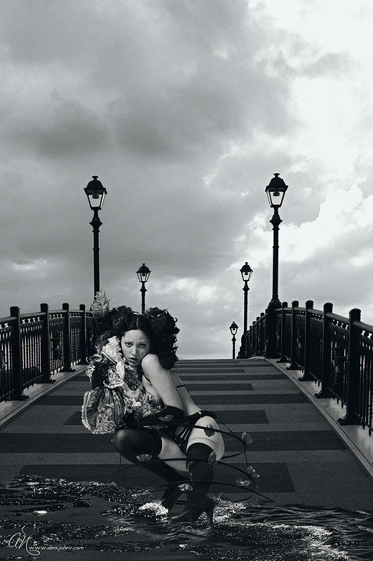 весна кукла мост паводок ню Весна пришлаphoto preview