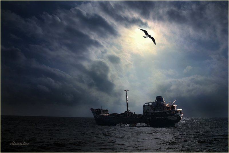 красное море, судан, яхта Пираты карибского моря?)photo preview