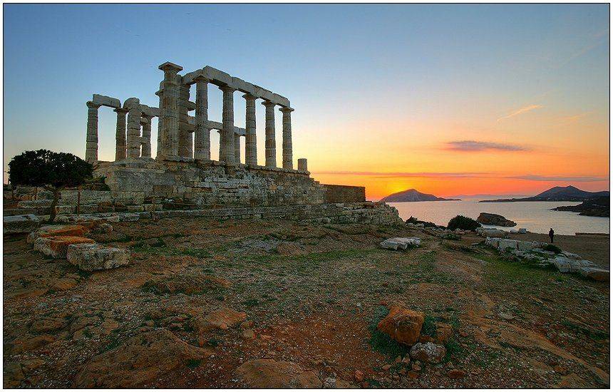 На краю Эгейского моря..... Автор: Григорий Иващенко море, закат, греция, храм, развалины, античность, Григорий Иващенко