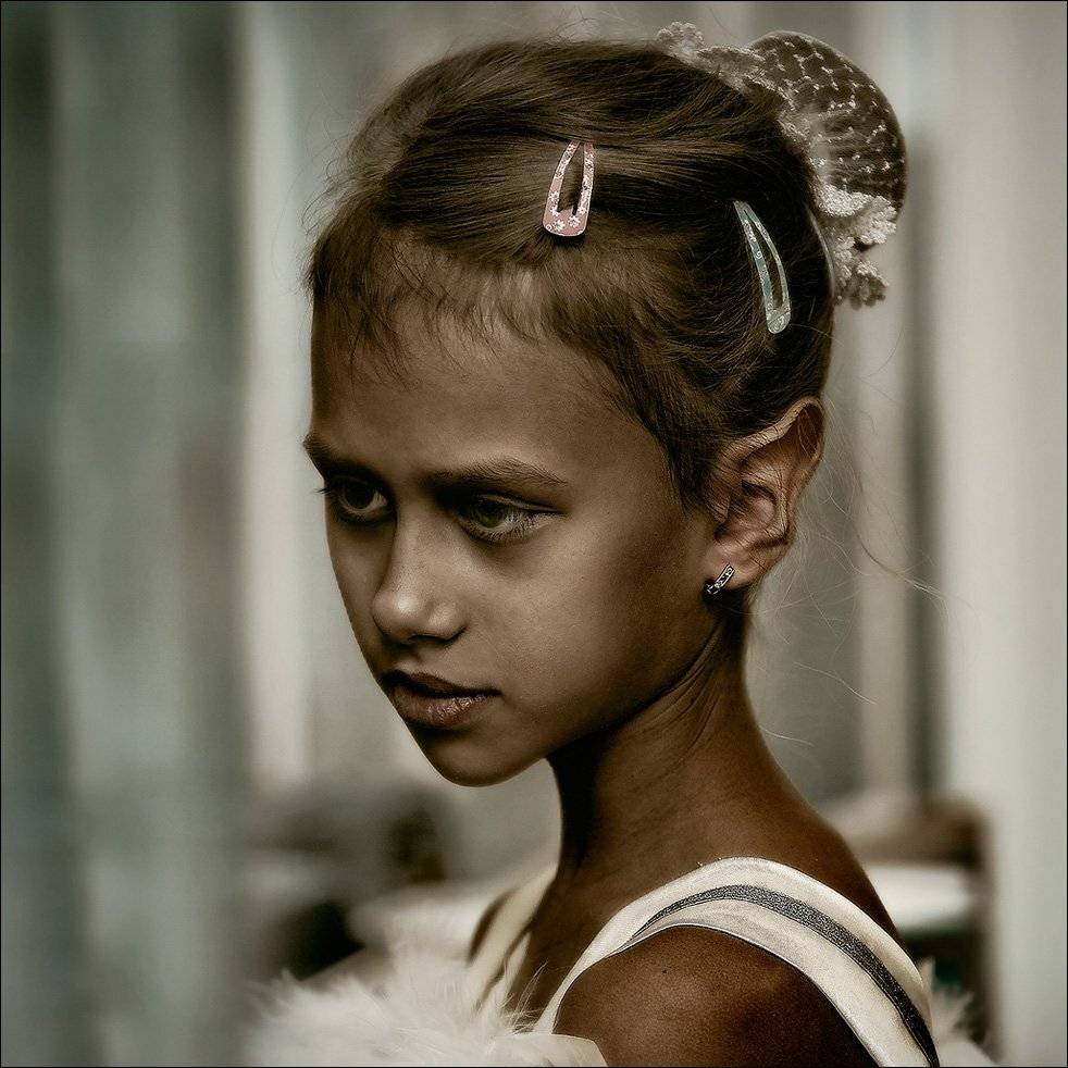 не заставит ждать. Автор: rAdis (Дмитрий Станякин) актёрчики, rAdis (Дмитрий Станякин)