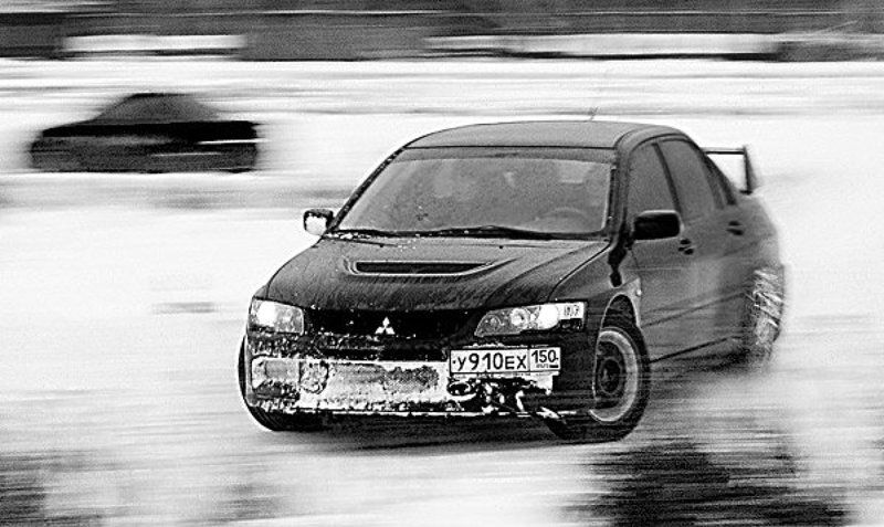 движение, авто, чб, evo photo preview